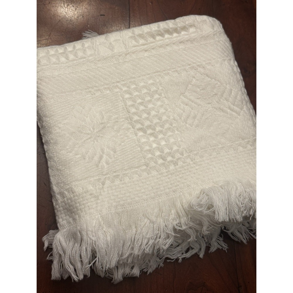 Vintage Nannekins by Nannette White Unisex‎ Baby Blanket 40x40" Fringe Acrylic